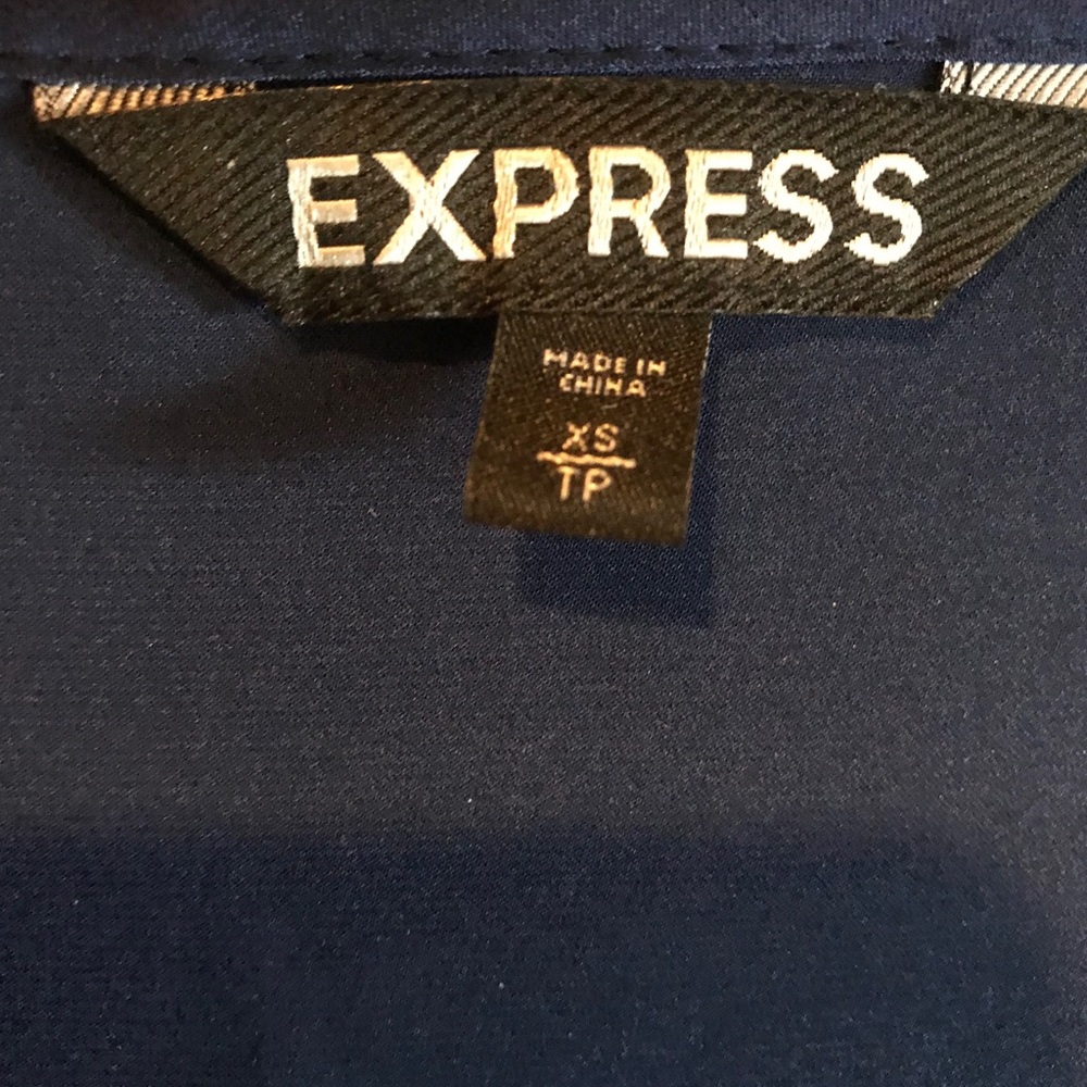 Express Top - Picture 2 of 3